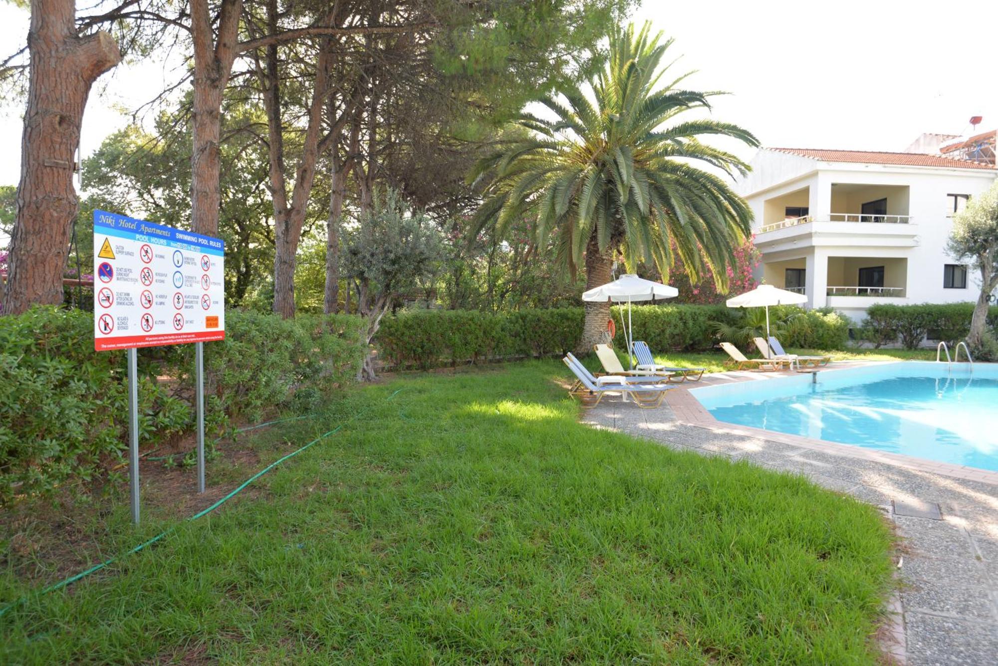יאליסוס Niki Hotel Apartments מראה חיצוני תמונה