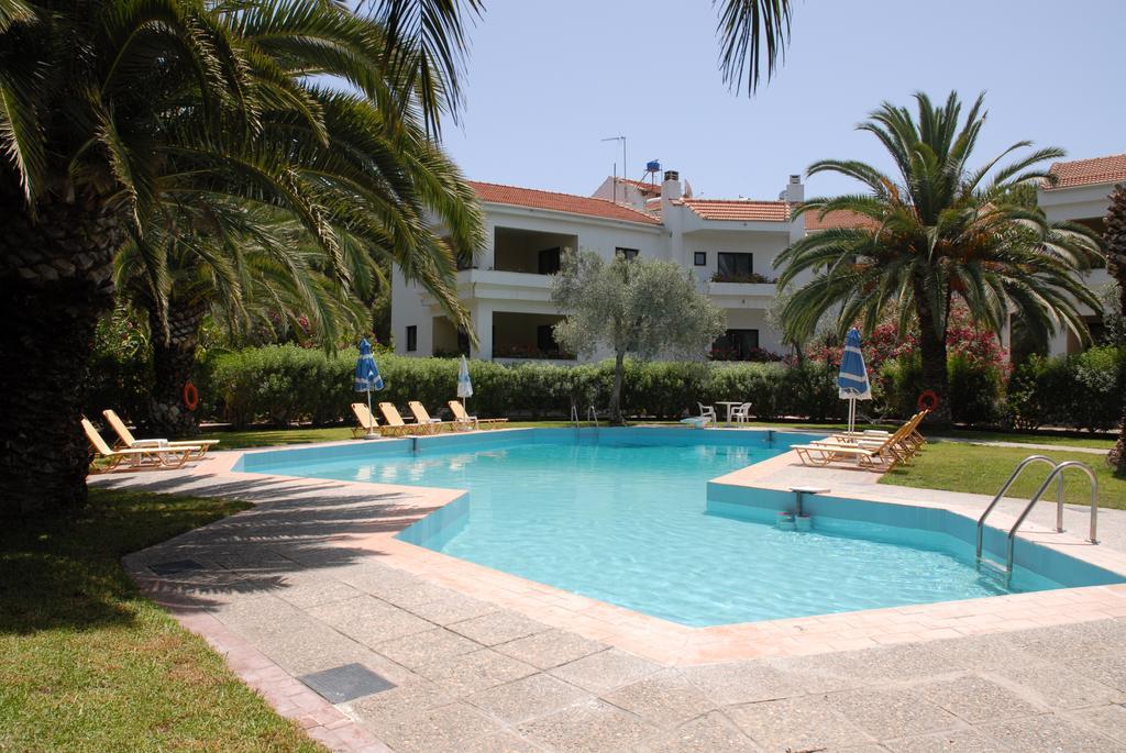 יאליסוס Niki Hotel Apartments מראה חיצוני תמונה