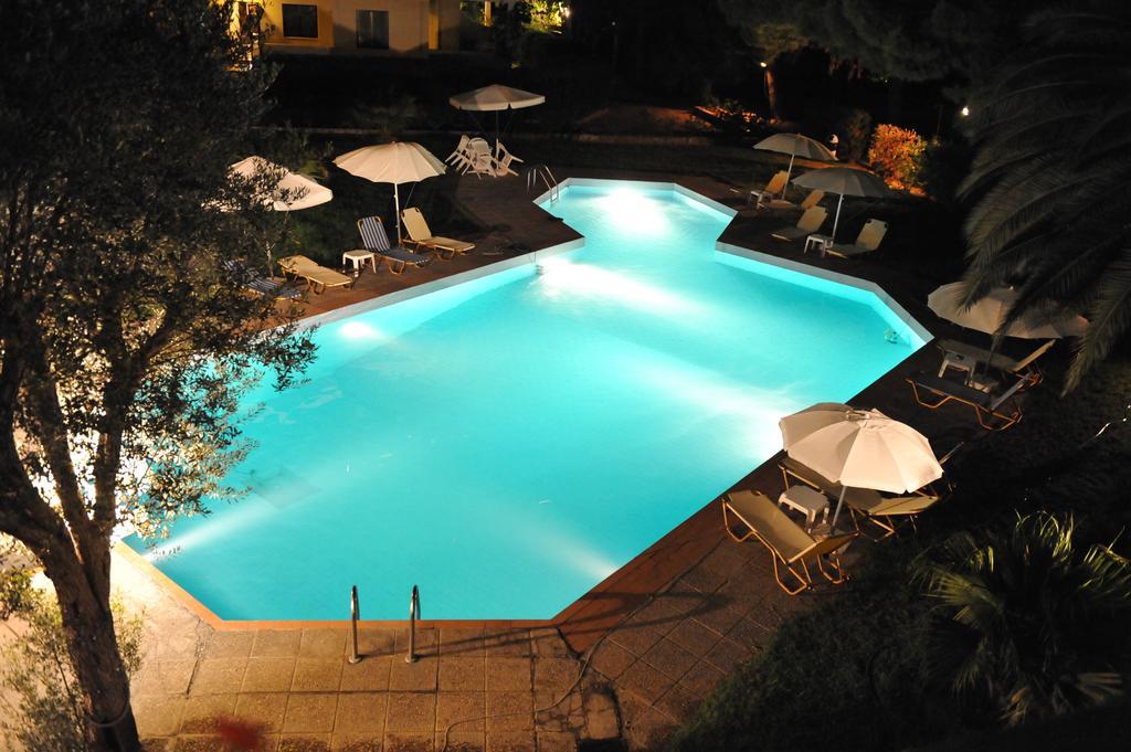 יאליסוס Niki Hotel Apartments מראה חיצוני תמונה