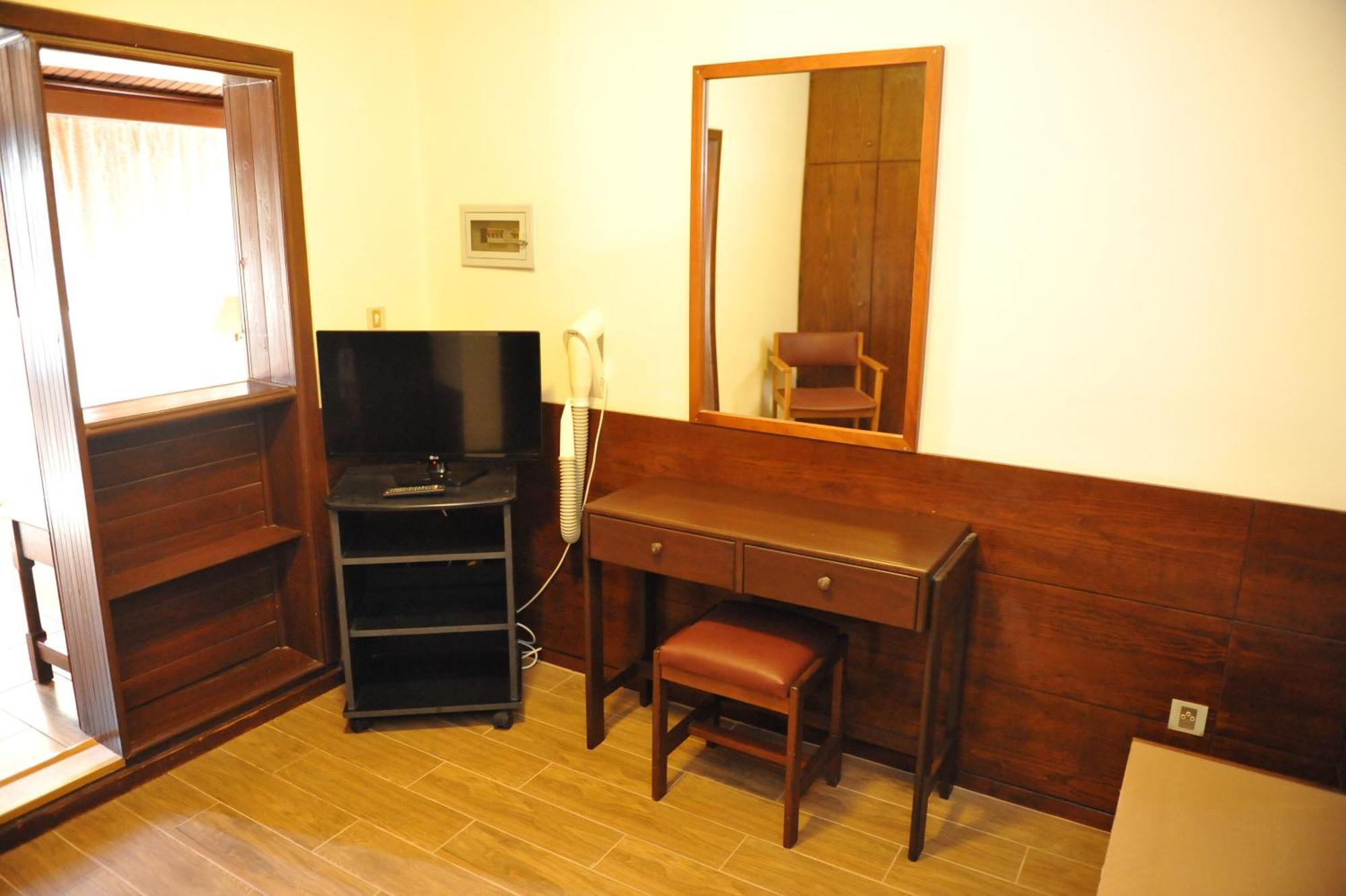 יאליסוס Niki Hotel Apartments מראה חיצוני תמונה