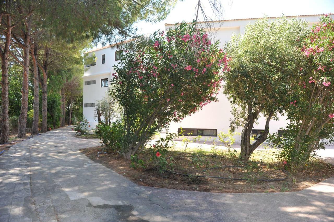 יאליסוס Niki Hotel Apartments מראה חיצוני תמונה