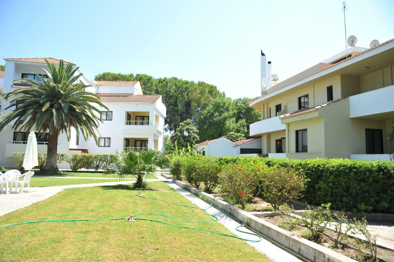 יאליסוס Niki Hotel Apartments מראה חיצוני תמונה