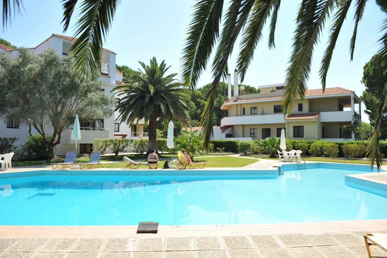 יאליסוס Niki Hotel Apartments מראה חיצוני תמונה